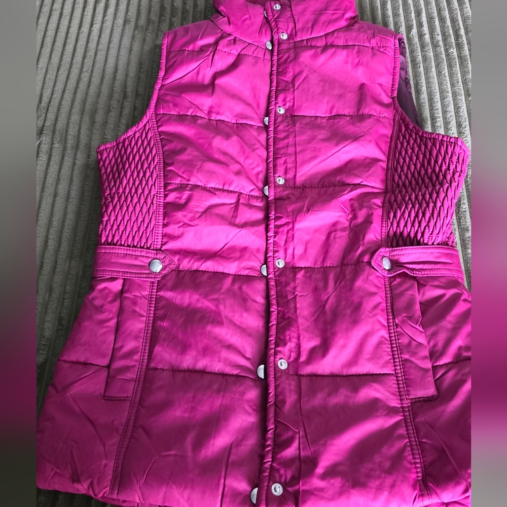 Avery Magenta Puffer Vest NWOT